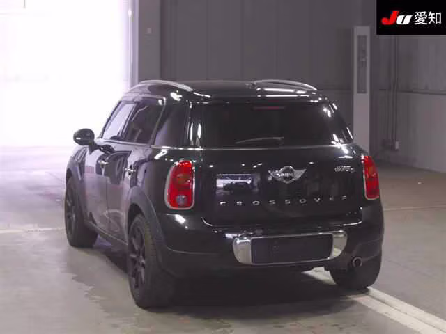 MINI CROSSOVER