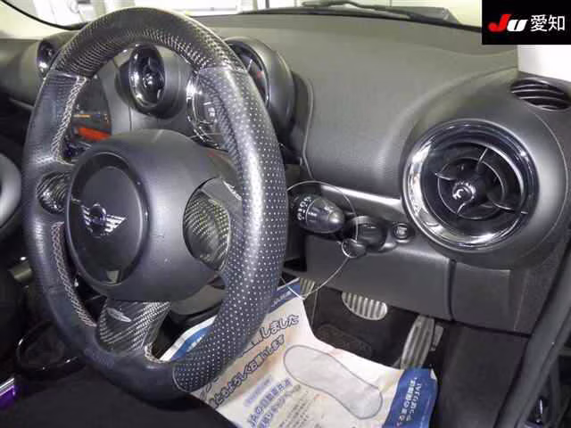 MINI CROSSOVER