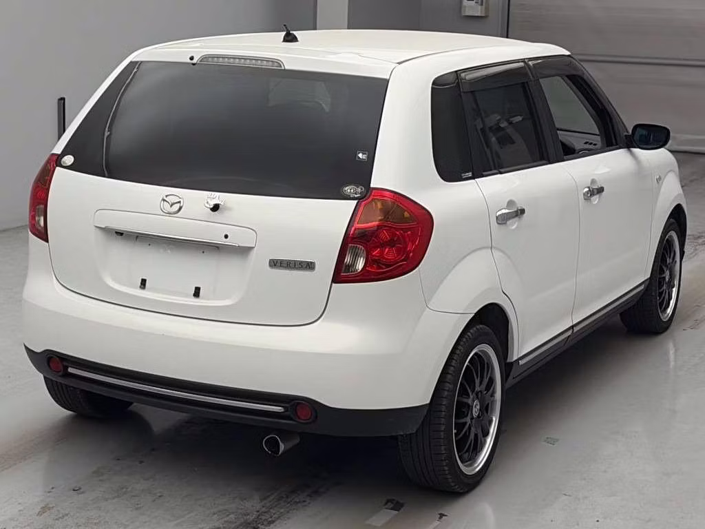 MAZDA VERISA