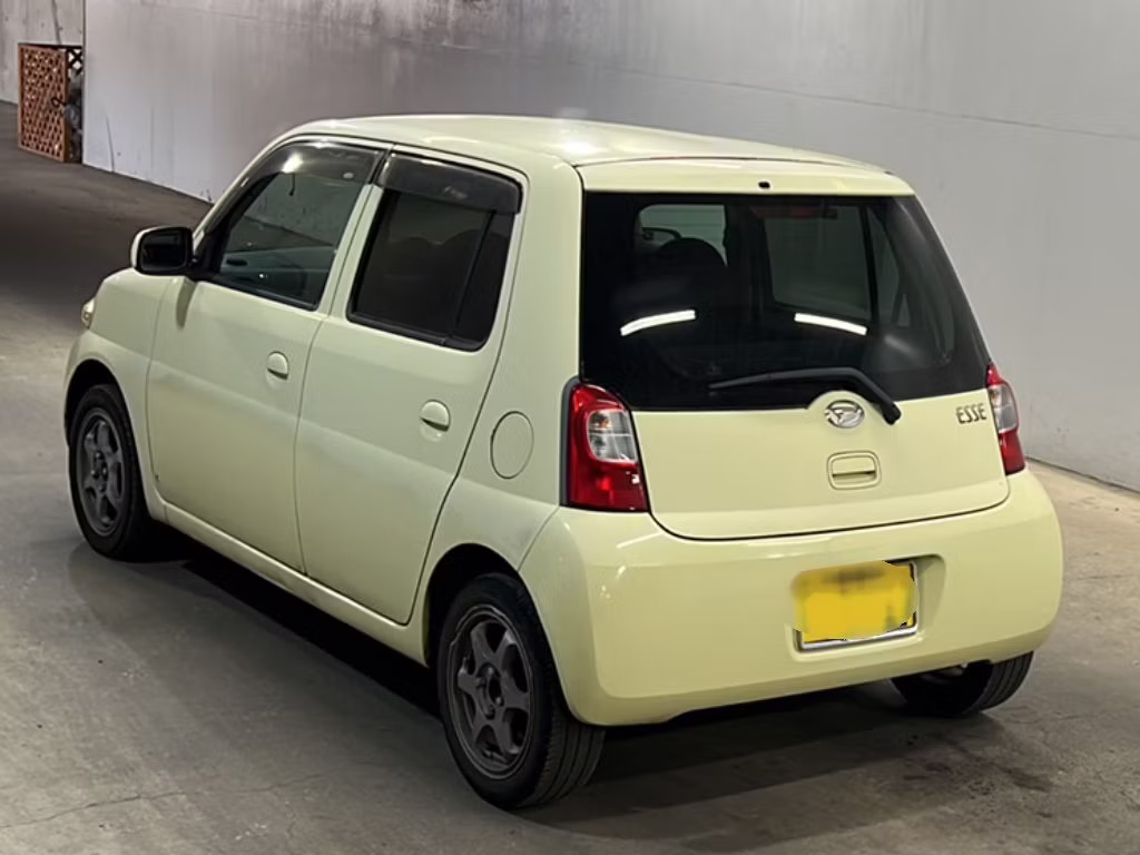 DAIHATSU ESSE