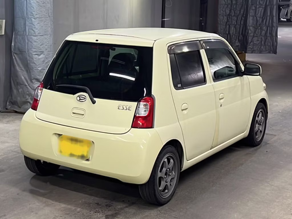DAIHATSU ESSE