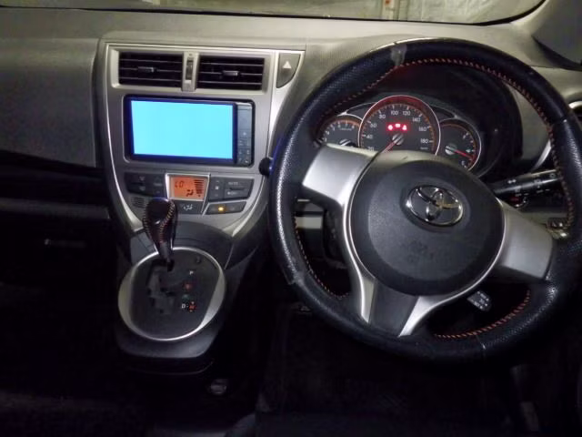 TOYOTA RACTIS