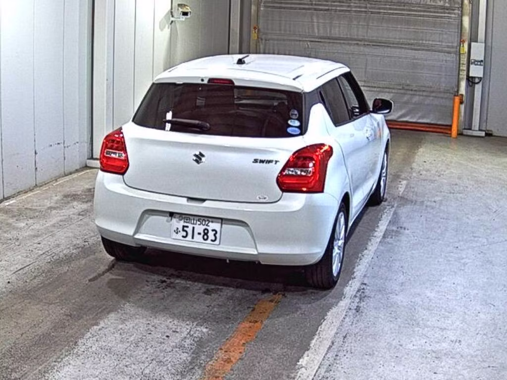SUZUKI SWIFT