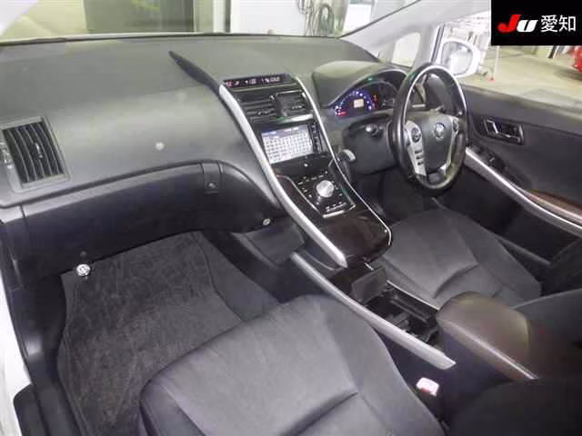 TOYOTA SAI
