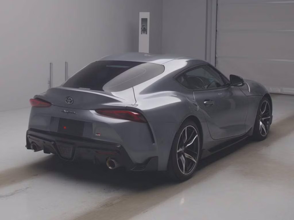 TOYOTA SUPRA