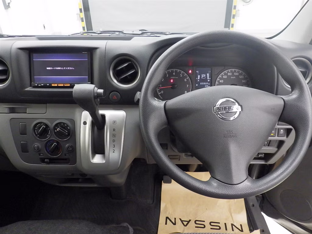 NISSAN NV350 CARAVAN