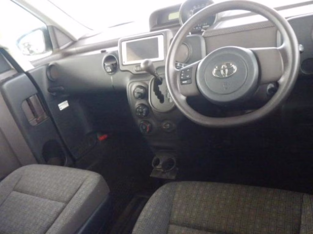 TOYOTA SPADE