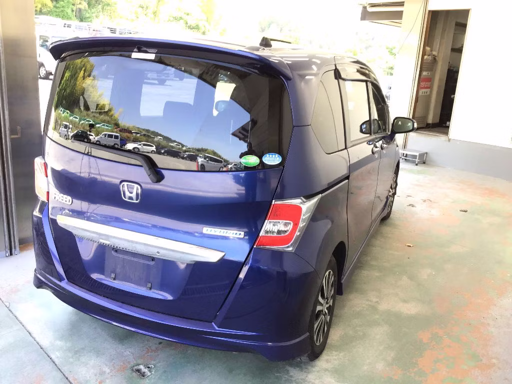 HONDA FREED