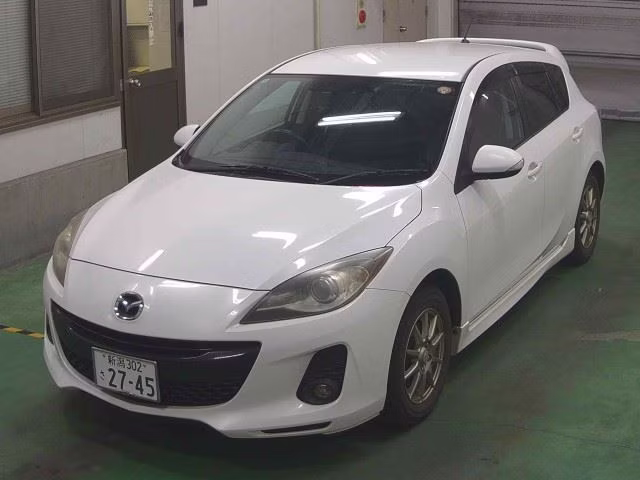 MAZDA AXELA
