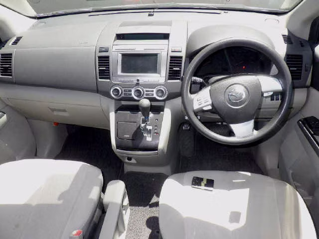 MAZDA MPV