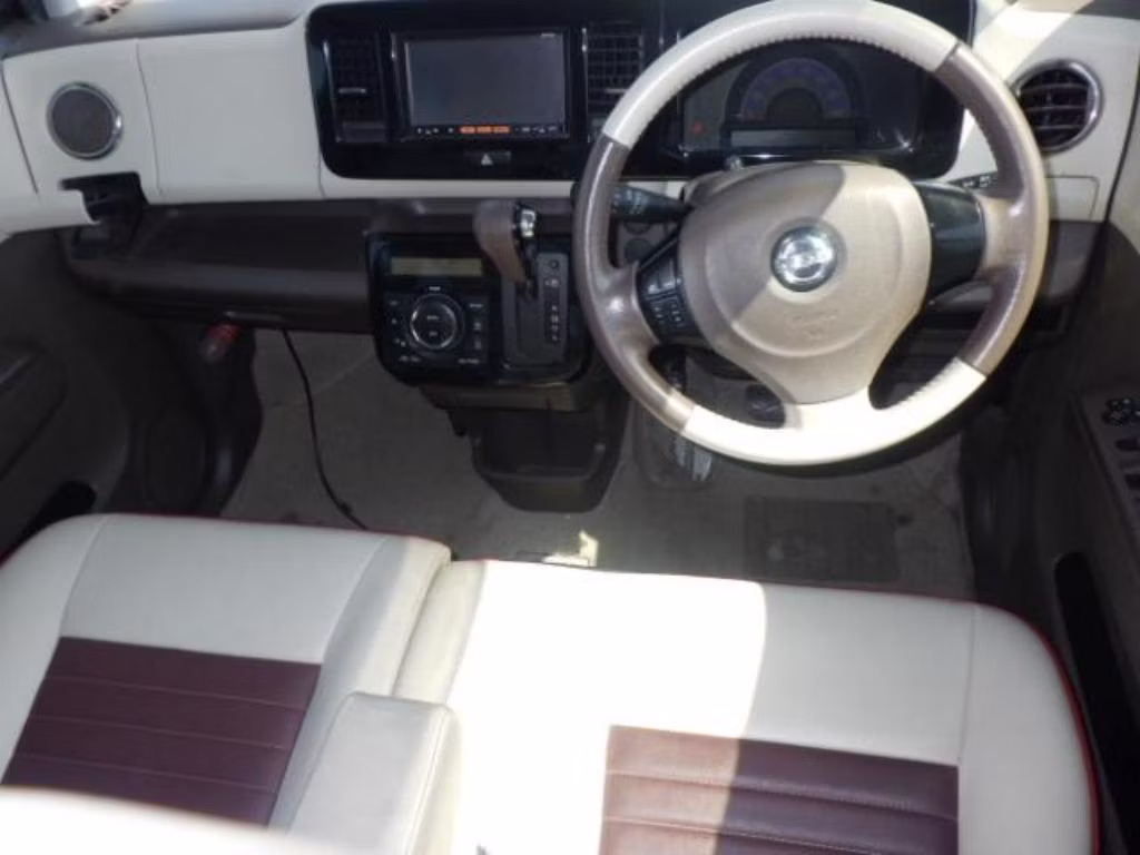 NISSAN MOCO