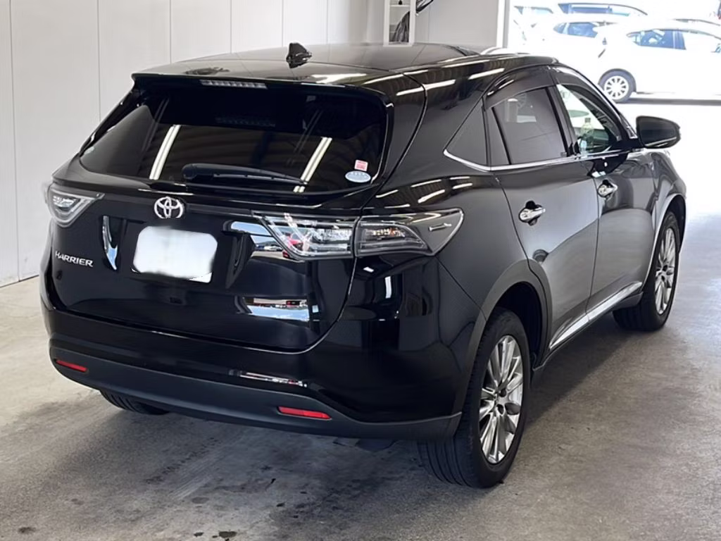 TOYOTA HARRIER