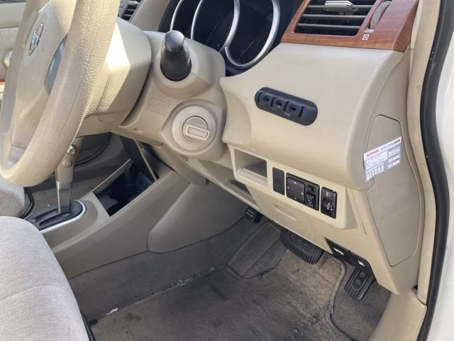 NISSAN TIIDA LATIO