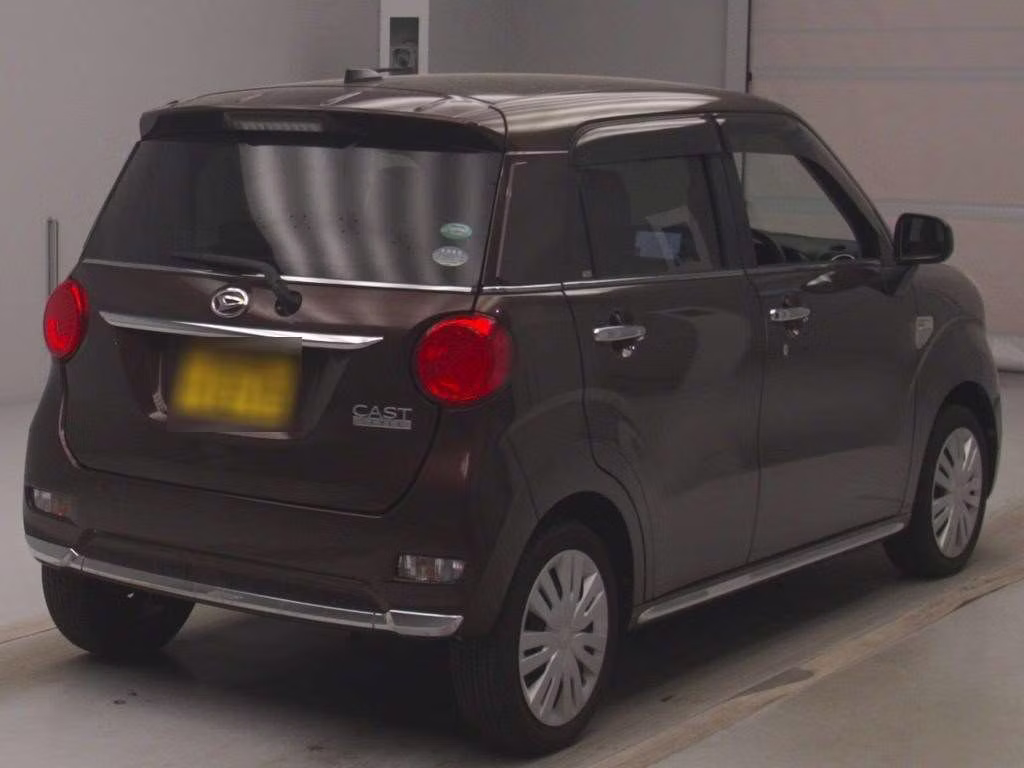 DAIHATSU CAST