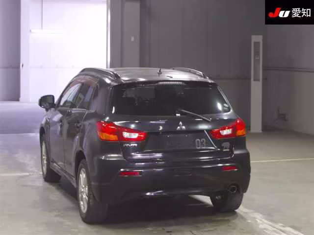 MITSUBISHI RVR