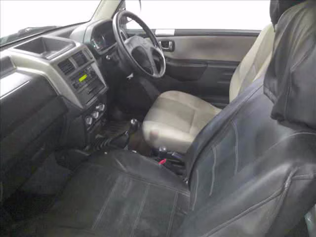 MITSUBISHI PAJERO MINI