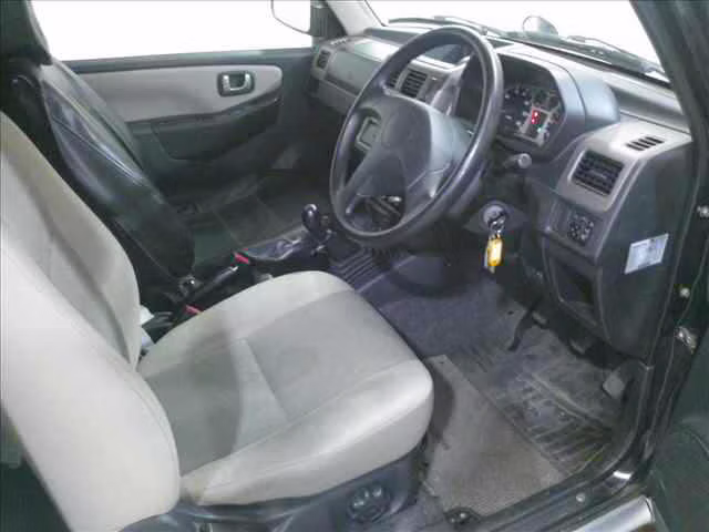 MITSUBISHI PAJERO MINI
