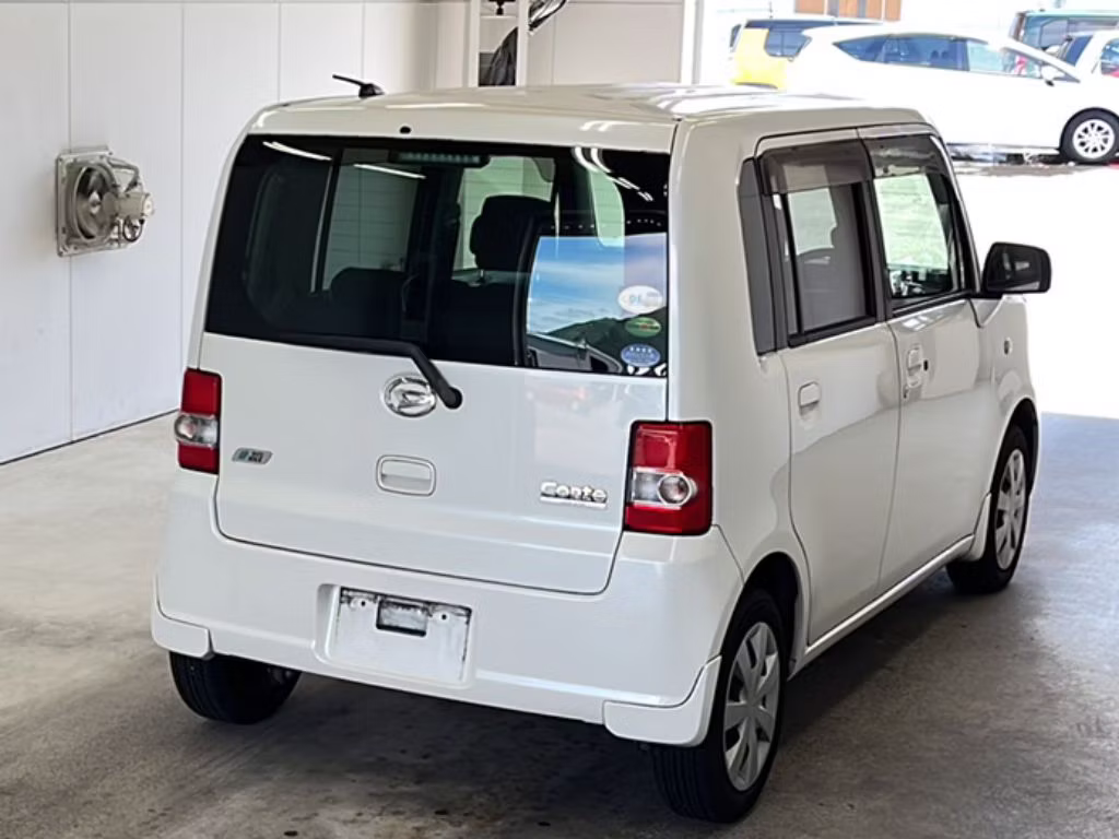 DAIHATSU MOVE CONTE