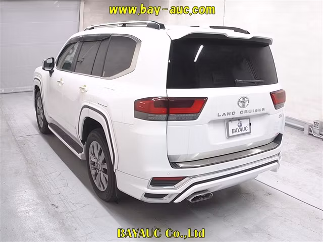 TOYOTA LAND CRUISER
