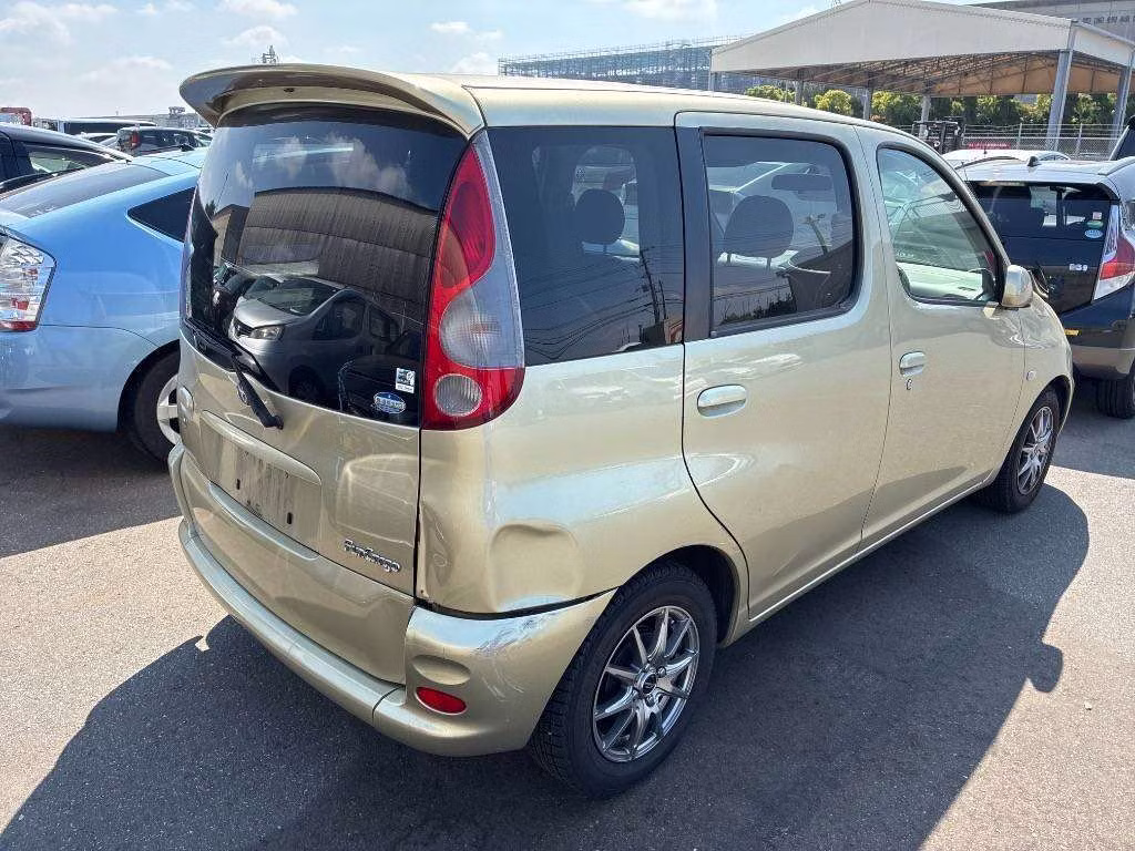 TOYOTA FUNCARGO
