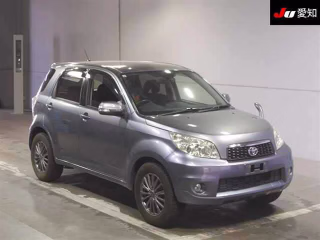 TOYOTA RUSH