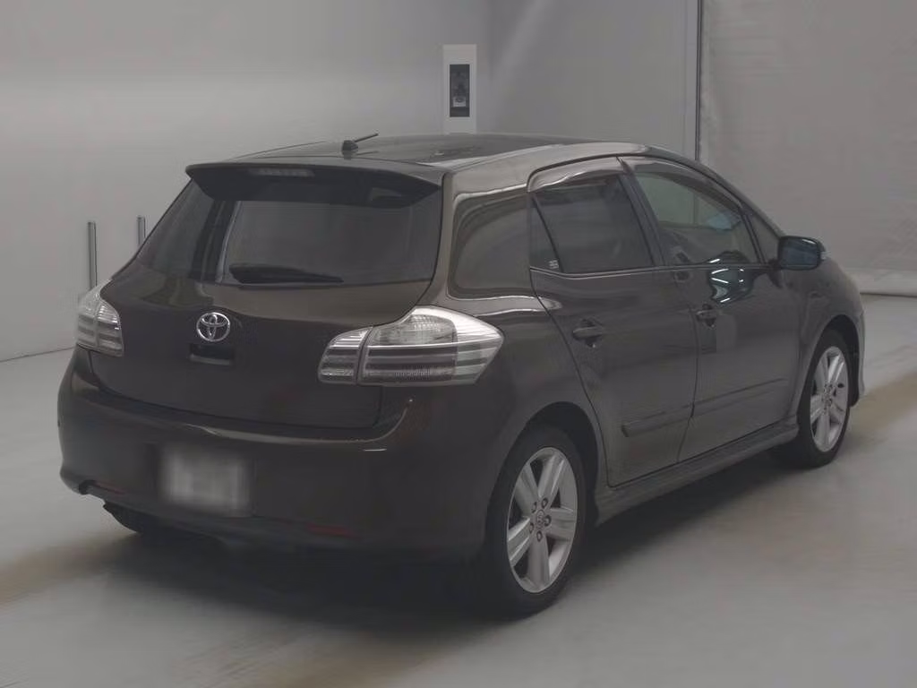TOYOTA BLADE