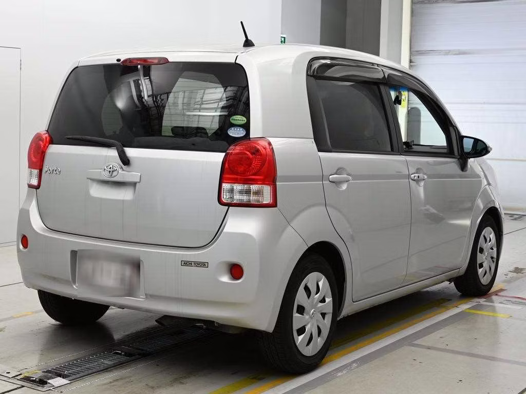 TOYOTA PORTE