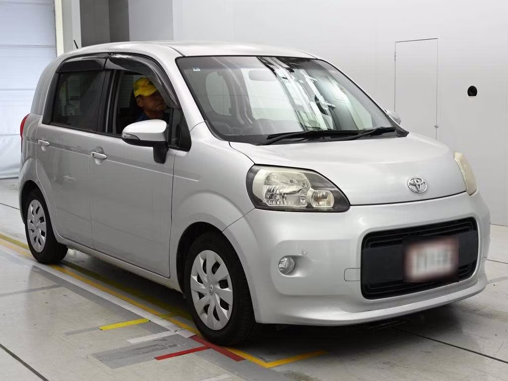 TOYOTA PORTE