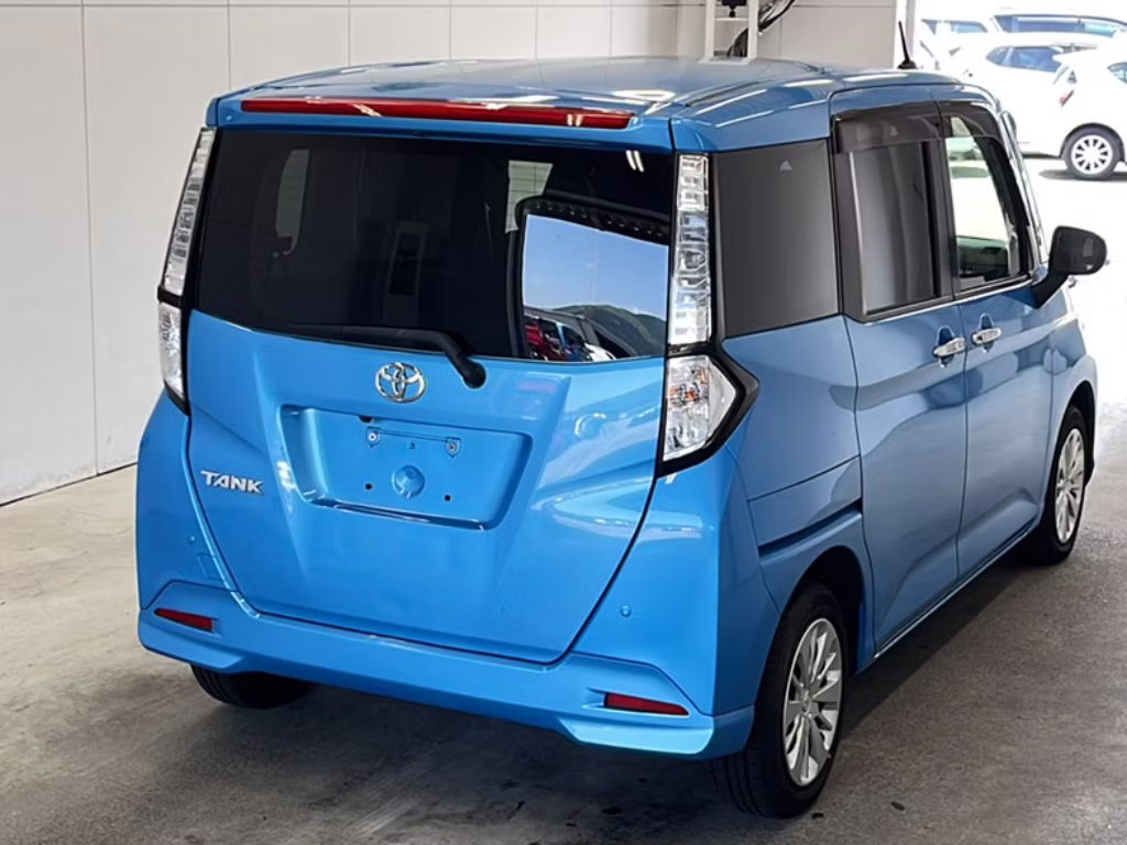 TOYOTA TANK