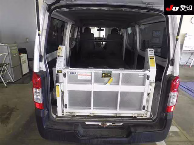 NISSAN NV350 CARAVAN