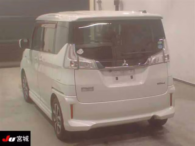MITSUBISHI DELICA D:2