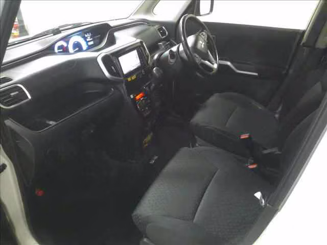 MITSUBISHI DELICA D:2