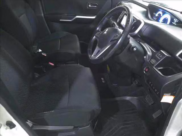 MITSUBISHI DELICA D:2