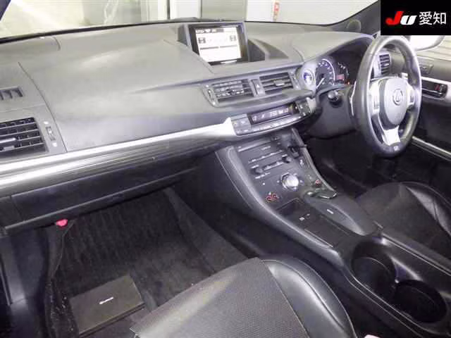 LEXUS CT200H