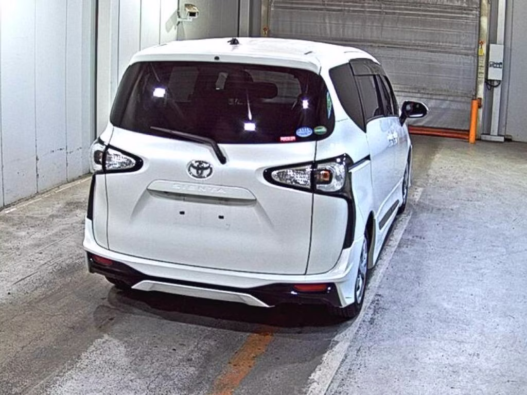 TOYOTA SIENTA