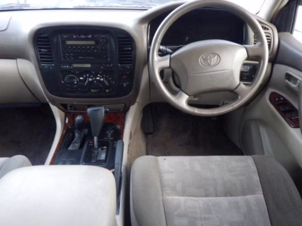 TOYOTA LAND CRUISER