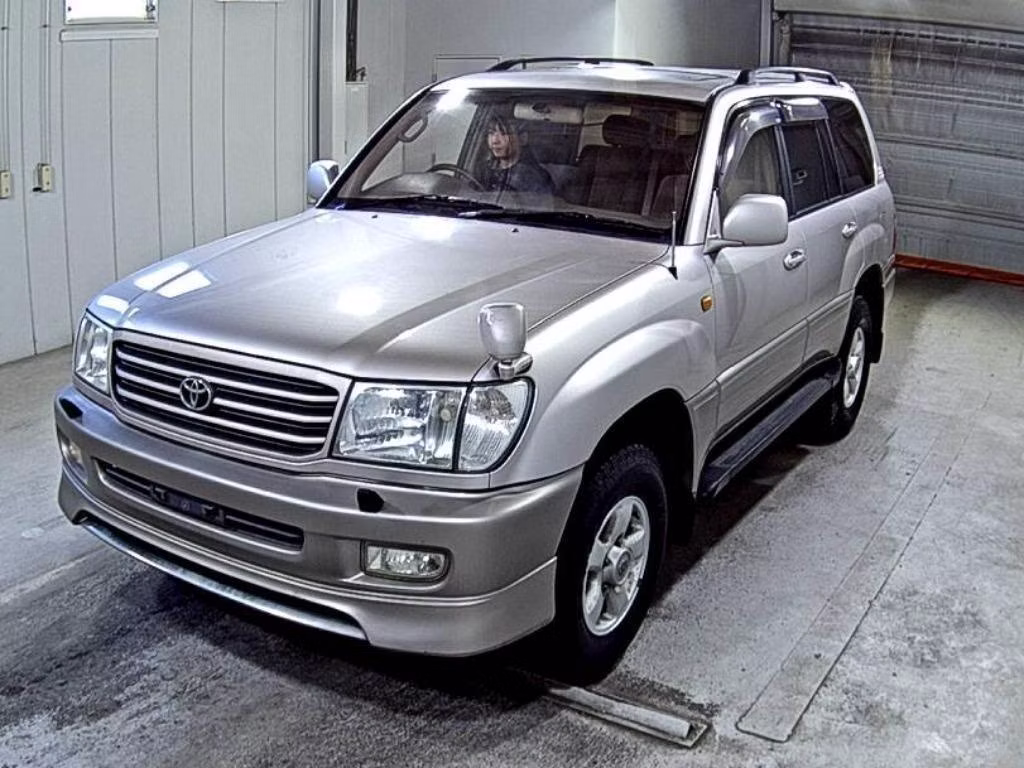 TOYOTA LAND CRUISER