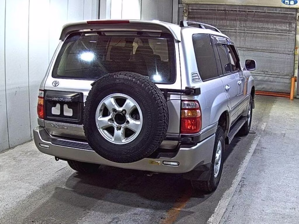 TOYOTA LAND CRUISER