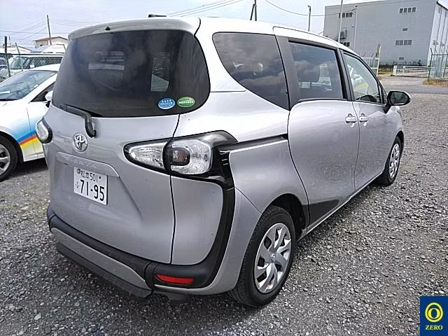 TOYOTA SIENTA