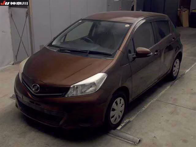 TOYOTA VITZ