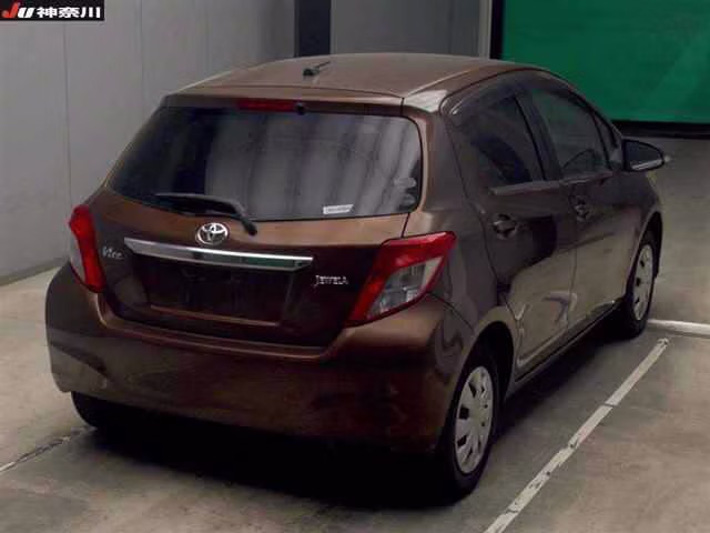 TOYOTA VITZ