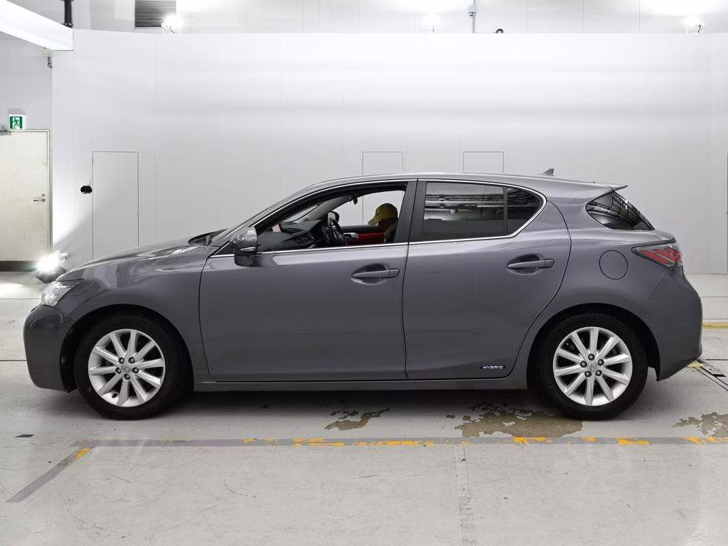LEXUS CT200H