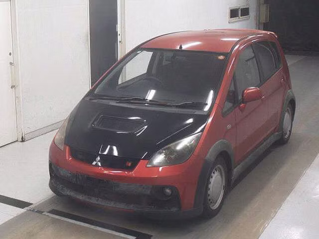 MITSUBISHI COLT