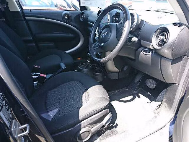 MINI CROSSOVER