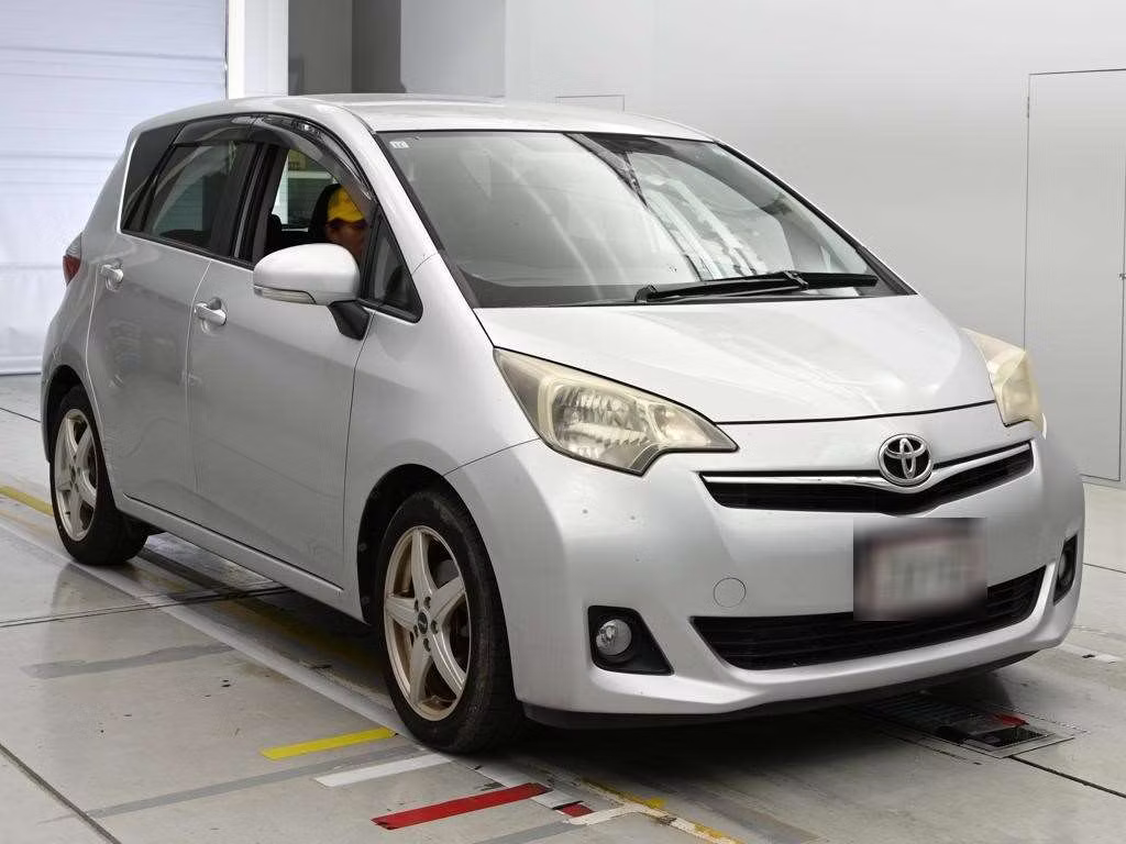 TOYOTA RACTIS