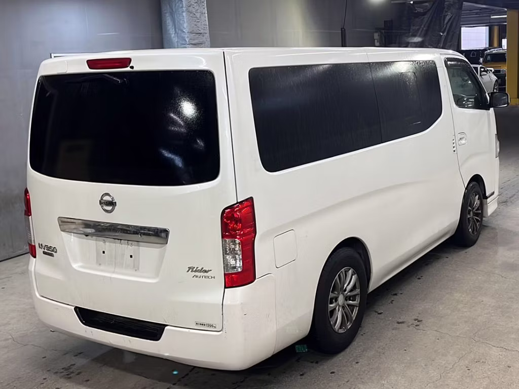 NISSAN NV350 CARAVAN