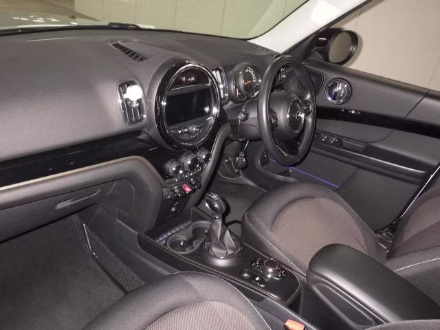 MINI CROSSOVER