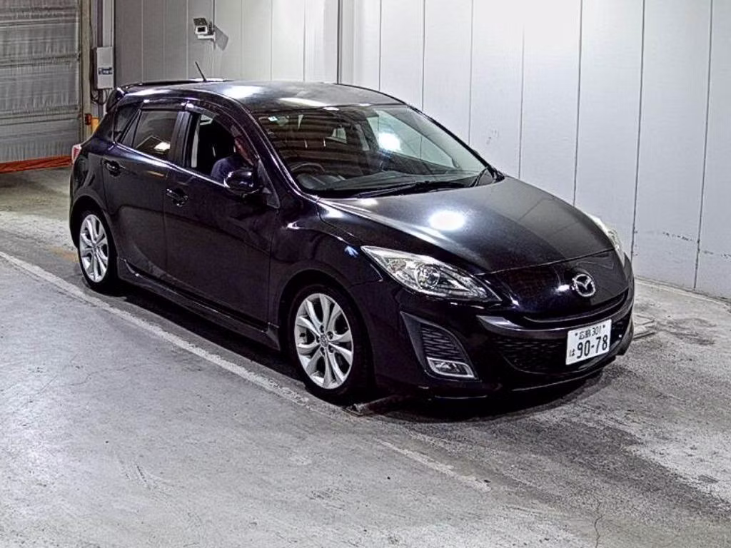 MAZDA AXELA
