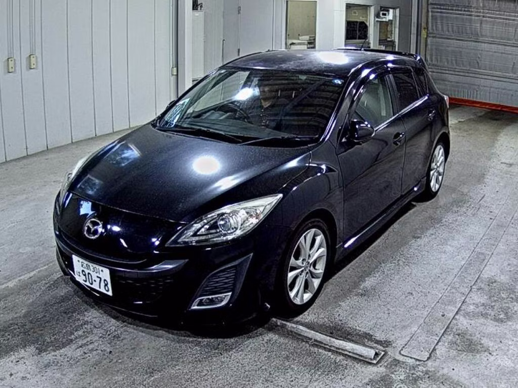 MAZDA AXELA