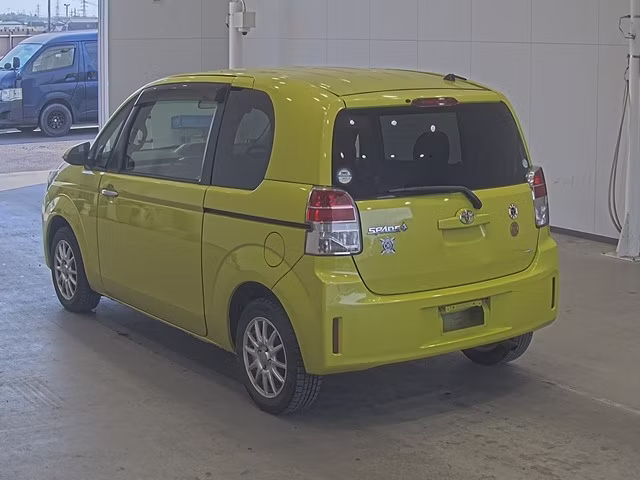TOYOTA SPADE